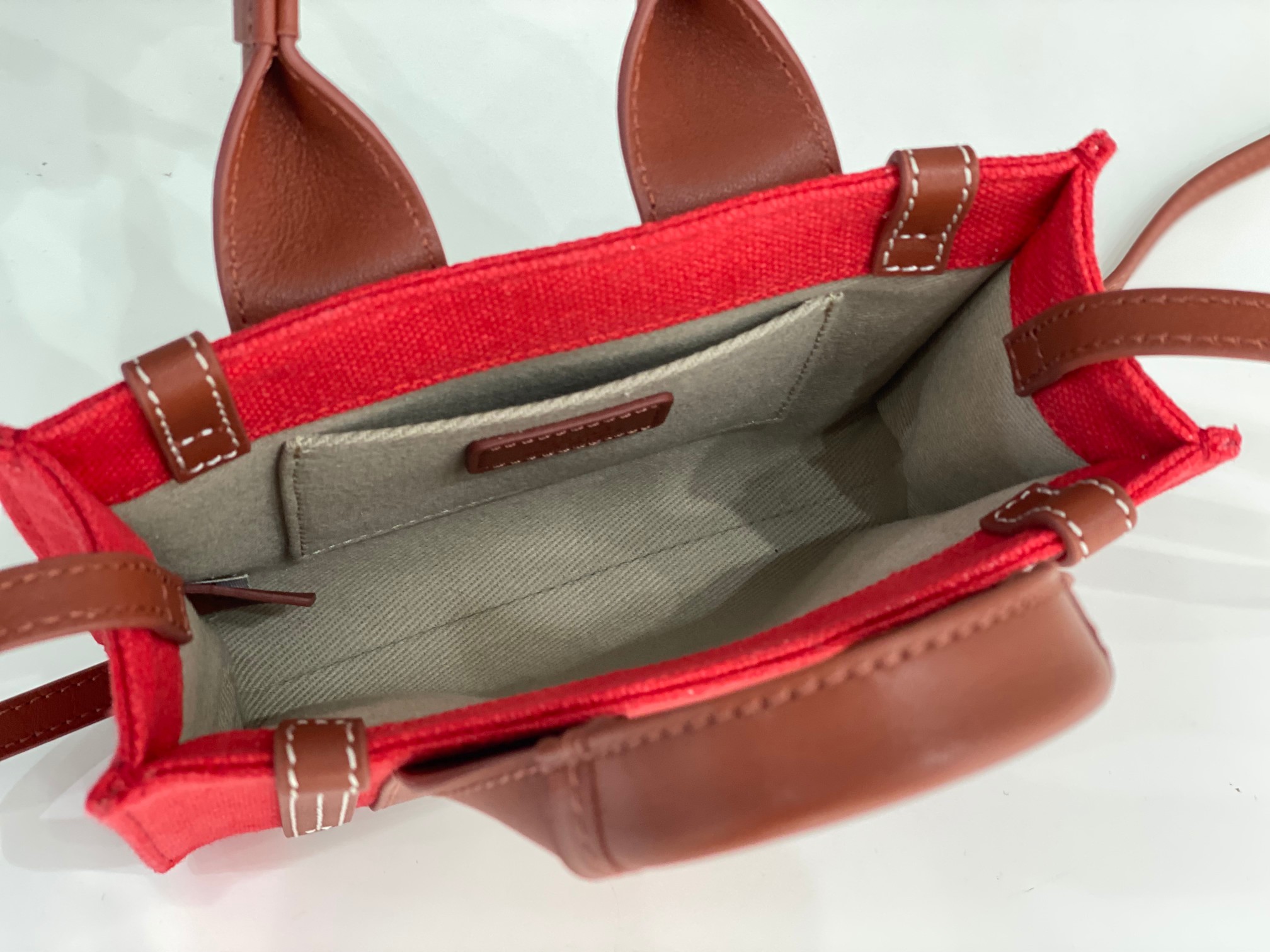 Chloe Mini Woody Tote Bag In Linen